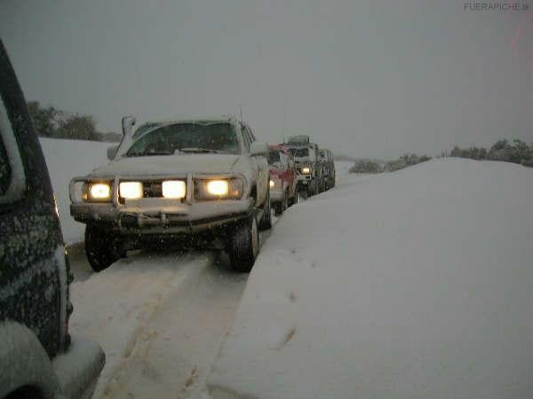 Toyota Hilux en la nieve 4x4